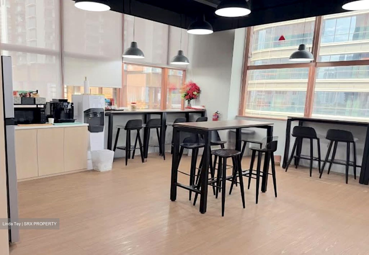 Abi Plaza (D2), Office #566787681